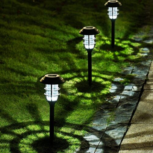 Solarne lampe za baštu