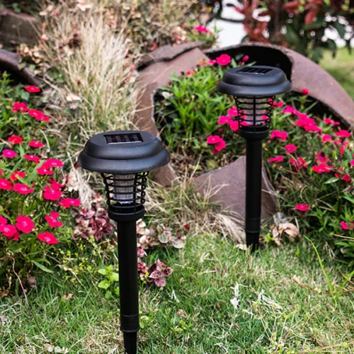 Solarna i UV Lampa Protiv Komaraca