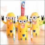 Minion Dozer Za Pastu i Držač Četkica